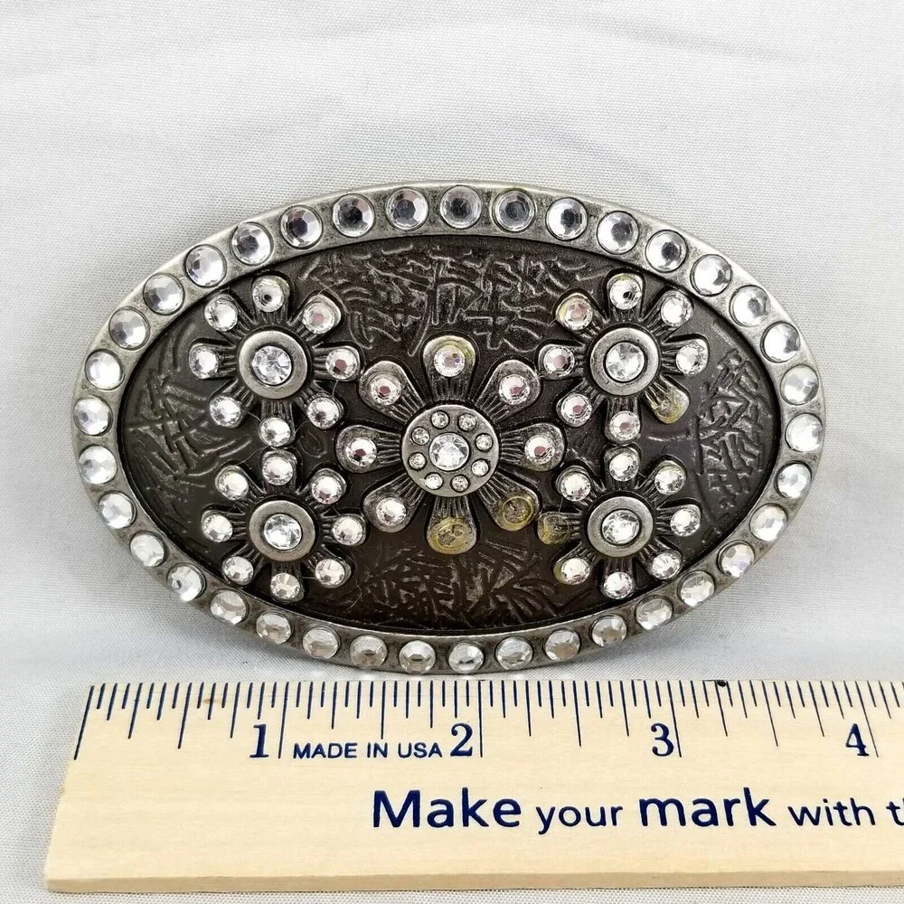 N/A vintage belt